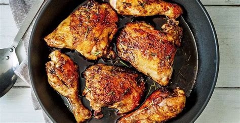 How To Pan Fry Chicken Thighs Specie And Juicy Easy Guide