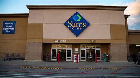 Sam's Club to close seven Illinois stores, terminate over 1,000
