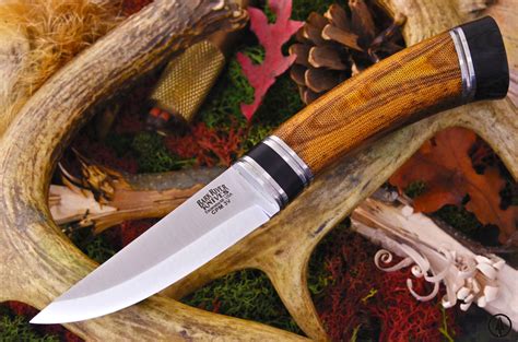 Fixed Blade Hunting Knives Guide And Top 10 Best Fixed Hunting Knives