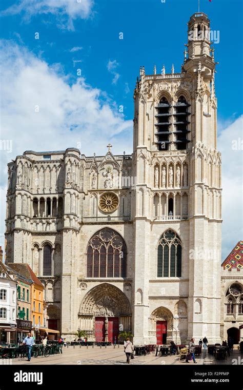 The Cathedral Saint Etienne Place De La Republique Sens Yonne
