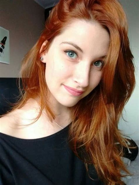 Pin By Berni Gustavo On Beautiful Redhead And Freckles Red Hair Blue Eyes Beautiful Red Hair