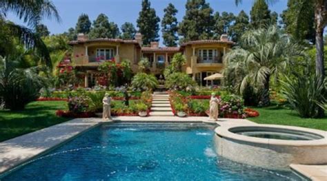 Most Expensive Celebrity Homes For Sale Us Verzun Luxury Real