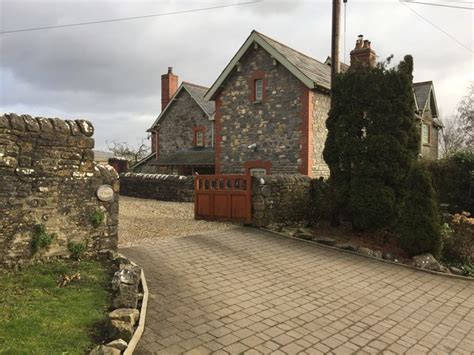 Ty Uchaf Farmhouse © Alan Hughes Geograph Britain And Ireland