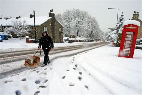Uk Weather Snow Falls Across Britain As Country Braces For More Than