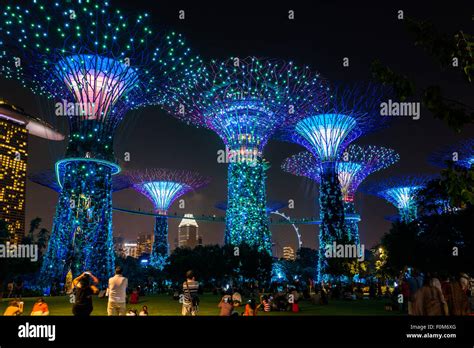 Gardens By The Bay Light Show Review Janainataba