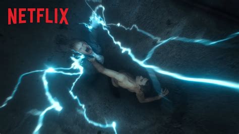 Netflix'in 2020 yılında izleyicilerine sunduğu etkileyici içeriklerden biri olan ragnarok mükemmel senaryosu ile dikkat çekiyor. Ragnarök | Tráiler oficial | Netflix - YouTube