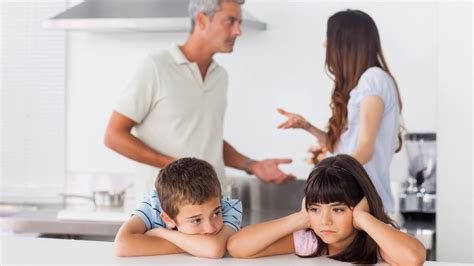 Qué Efectos Negativos Tienen Sobre Los Hijos Las Peleas De Sus Padres