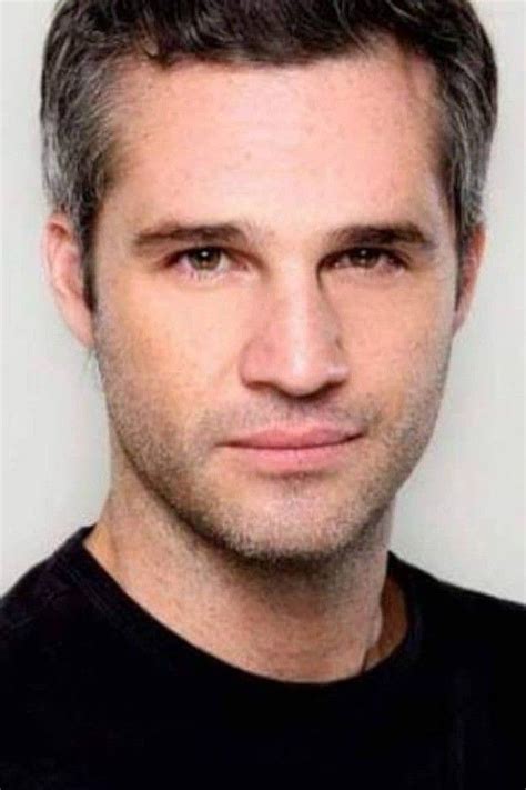 The juan pablo medina's statistics like age, body measurements, height, weight, bio, wiki, net worth posted above have been gathered from a lot of credible websites and online sources. Juan Pablo Medina | Actores masculinos, Hombres, Actores