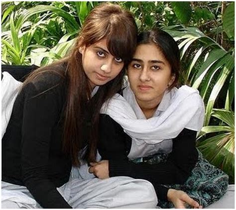 Pakistani School College Girls Hot Pictures