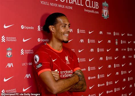 Virgil Van Dijk Signs Liverpool Contract Extension Until 2025 Daily Mail Online