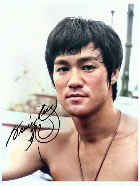 Pin By Kulvinder Gill On Famous Actors Bruce Lee Bruce Lee Photos