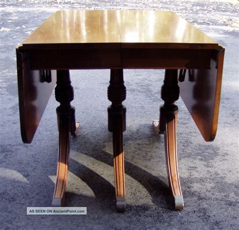 Mahogany Duncan Phyfe Drop Leaf Dining Table With Pads And 4 Chairs