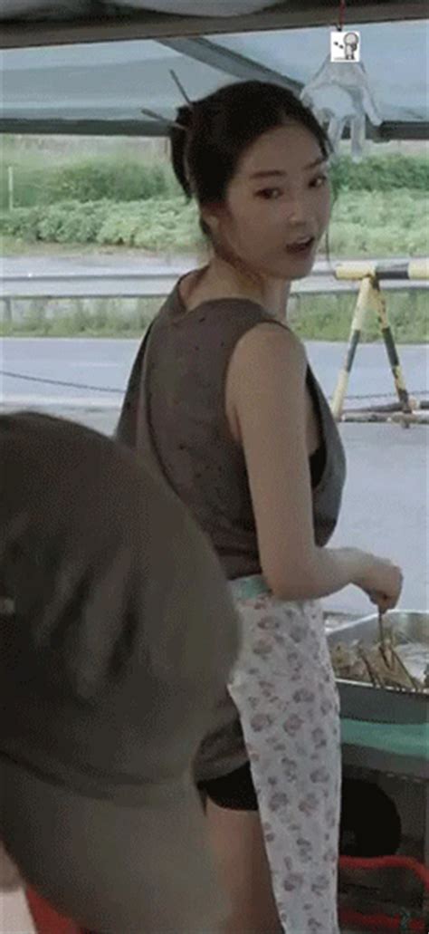 6 gif 영화에서 엉덩이 노출 배우들 3일 전. 떡볶이 퍼담는 누나 .gif : MLBPARK