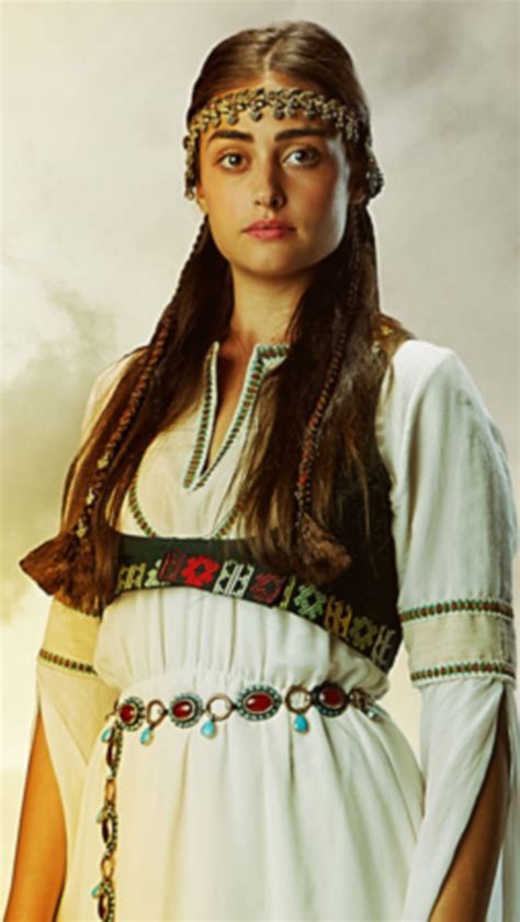 Esra BİlgİÇ Halİme Sultan Turkish Women Beautiful Turkish Dress Turkish Clothing
