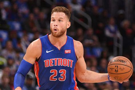 Griffin went more than a year without a single dunk while in detroit. Pistons vs. 76ers final score: Blake Griffin, Ish Smith ...