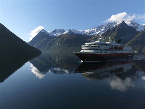 Cruises In Norway Norwegian Coast And Northern Lights