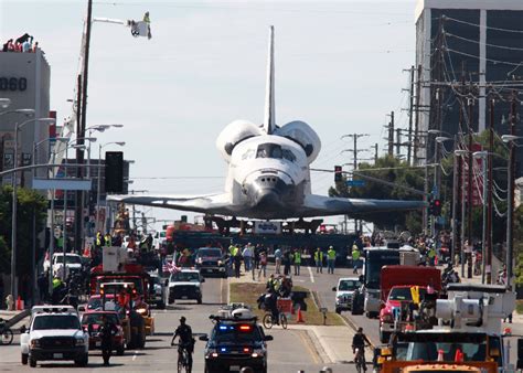 Space Shuttle Endeavour Rolls Through Los Angeles The New York Times