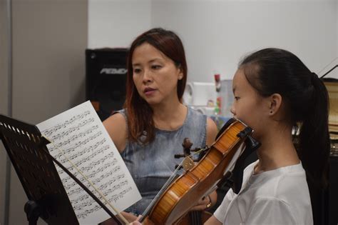 Violin School in Singapore | Violin Lessons & Classes in Singapore