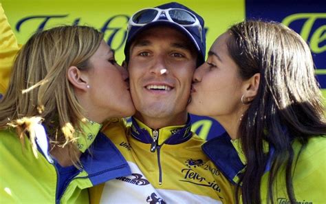 Vuelta A Espana Considers Ditching Podium Girl Kisses