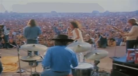 Watch Jefferson Airplane S Legendary AM Performance At Woodstock