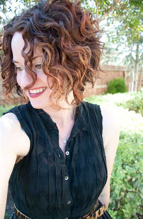 cute short curly hair for 2016 styles 7
