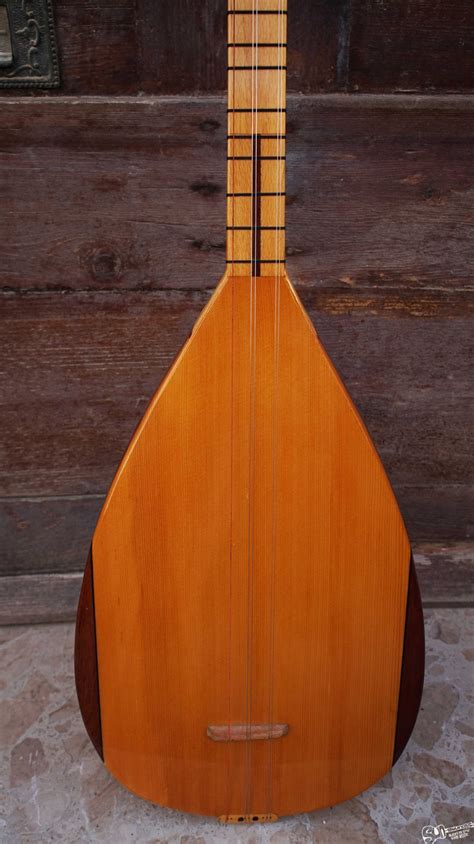 Baglama (Saz) Turkish Instrument