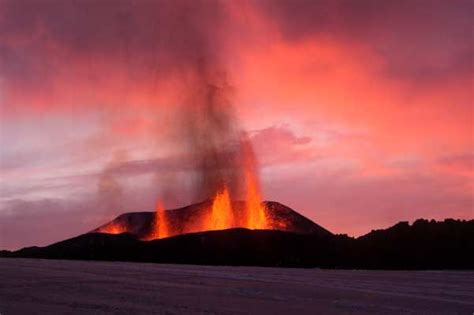 Why Icelands Eyjafjallajökull Volcano Erupted Live Science