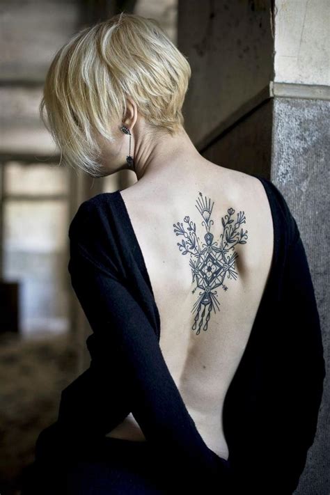 Татуировки на спине татуировки эскизы и их значение