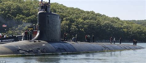 Information and translations of submarine in the most comprehensive dictionary definitions resource on the web. US Navy scrambles to fix $2bn stealth submarine USS Virginia | Daily Mail Online