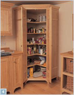The wall units are 720mm high and the base units are 730mm high and all the doors are 718mm high. corner larder fridge - Google Search | Karins drøm om køkken | Pinterest | Woodwork, Cupboards ...
