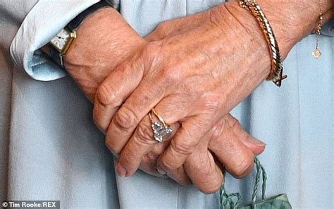 What Do The Royals Hands Reveal About Their Lifestyles Daily Mail Online