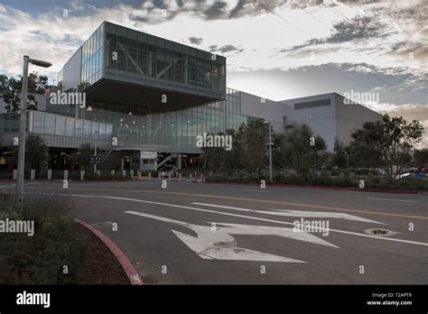 Facebook Headquarters San Francisco Hi Res Stock Photography And Images