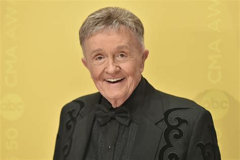 Bill Anderson Offers Hope With 'It's a Good Day to Have a Good Day'