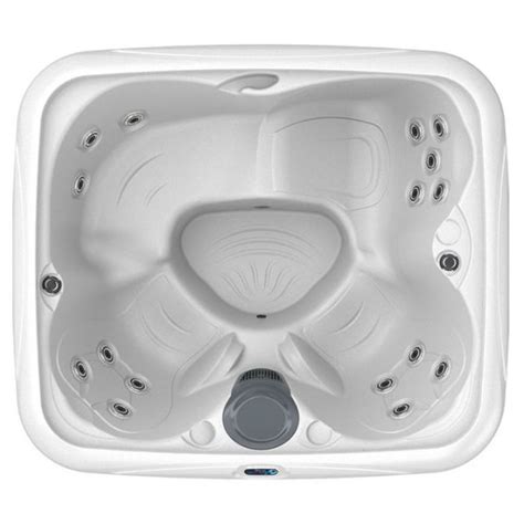 The Dream Maker Ezl Is A Durable And Luxurious Hot Tub