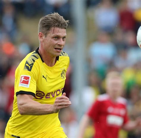 Du är på spelarprofilen för lukasz piszczek, dortmund. Fußball: Dortmund ohne Piszczek gegen Leverkusen - WELT