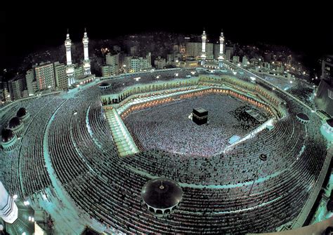 Holy Sanctuary Of Islam In Mecca The Sacred Kaabah Sorrounded By