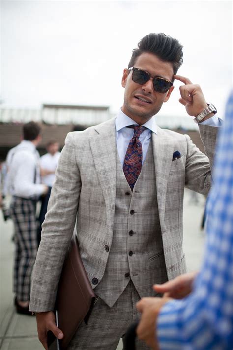 They Are Wearing: Pitti Uomo | Suit and tie, Mens street style, Cool suits