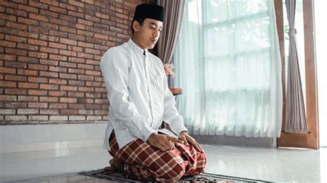 Bacaan Tahiyat Awal Dan Akhir Yang Benar Perhatikan Gerakannya Sesuai