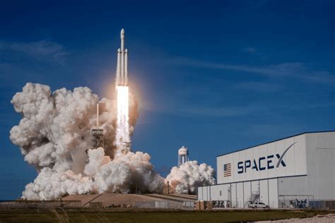 Spacex Raises Funds At 137 Billion Valuation While Elon Musks Net