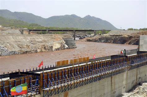 Egypt Ethiopia To Settle Dispute Over Nile Dam Middle East Eye