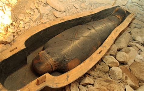 Descubren Gran Tumba Con Restos De Unas 50 Momias En Egipto Panamá