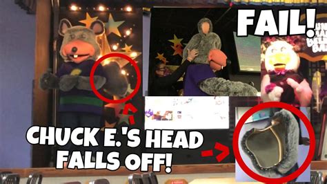 Chuck Es Head Falls Off Chuck E Cheese Animatronic Malfunction
