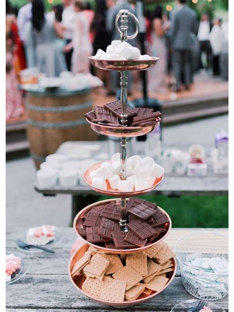 13 Modern Wedding Desserts That Arent Cake Wedding Cake Alternatives Wedding Desserts Cool