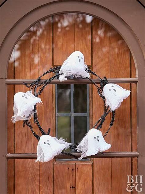Halloween Spooky Wreath With Ghosts Halloween Ghost Craft Halloween