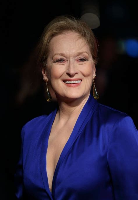 meryl streep mocks donald trump as she transforms into the presidential candidate for theatre