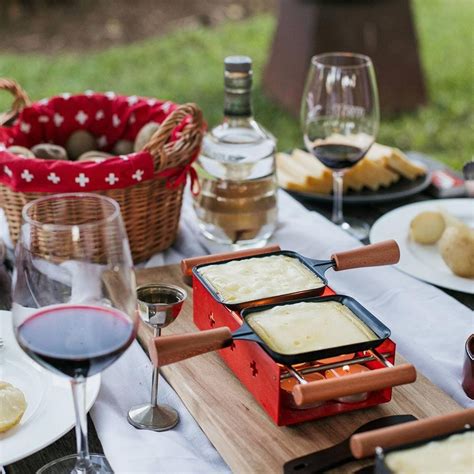 The swiss, germans and austrians eat raclette regularly in winter, and it has become increasingly there are three things you need to know about hosting a raclette grill party: Swiss Raclette MATURE - Fromart