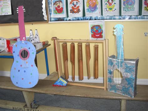 The instrument´s heart is a controllable granular sampler and features a spectral stereo equalizer plus two effects. 10 Musical Instrument Crafts for Kids