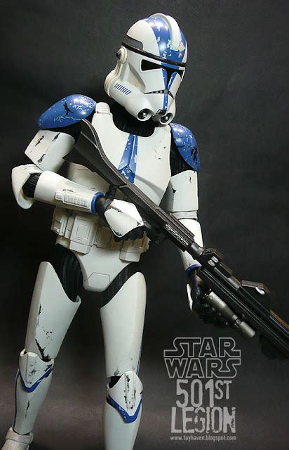 Toyhaven More Sideshow 501st Legion Vaders Fist Clone Trooper Review 2