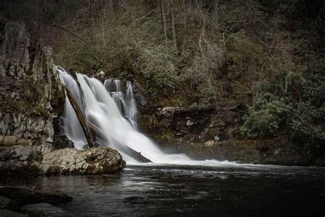 3 Top Waterfall Hikes In The Smoky Mountains You Have To Try