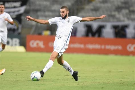 Jun 10, 2021 · os atacantes eduardo vargas e jefferson savarino foram convocados por chile e venezuela, respectivamente, para a disputa da copa américa no brasil.os dois se juntam ao zagueiro junior alonso e ao. Savarino decide, e Atlético-MG vence reservas do Santos no ...